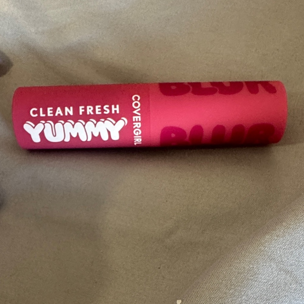COVERGIRL Clean Fresh Yummy Lip Balm - Vibrant Pink